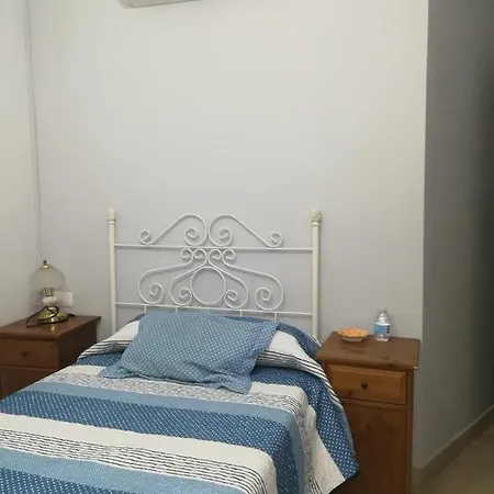 Virgen Del Rocio Hostel Los Palacios Y Villafranca