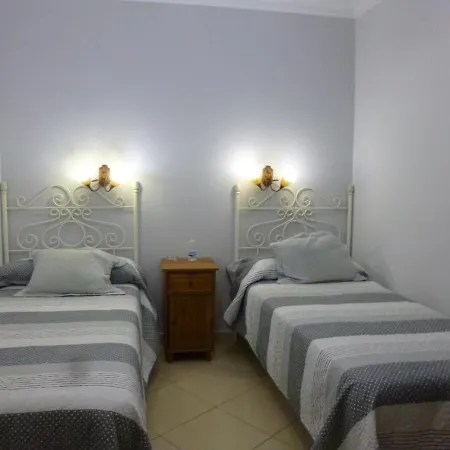 Virgen Del Rocio Hostal